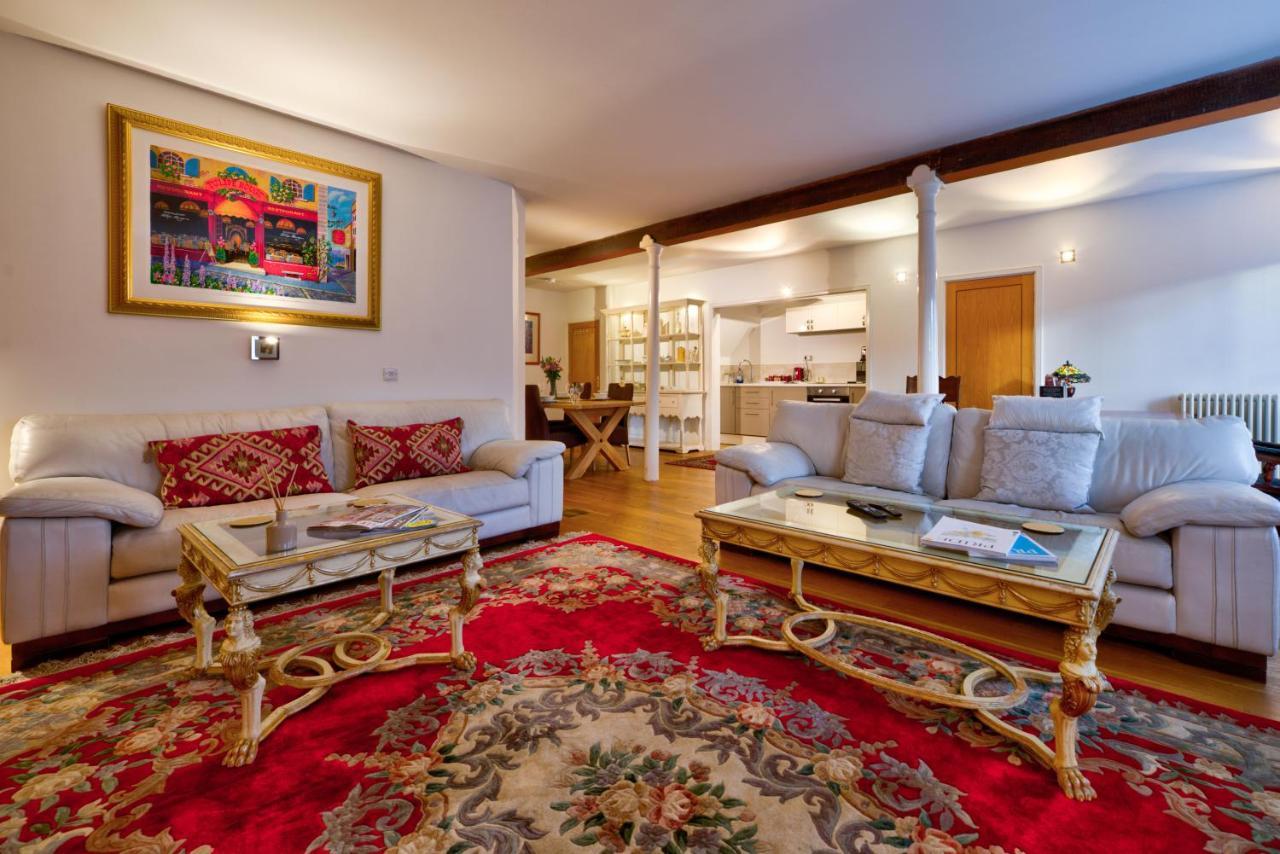 סטמפורד Stylish Town Centre Stay - 2-Bed Luxury Suite With Wifi מראה חיצוני תמונה